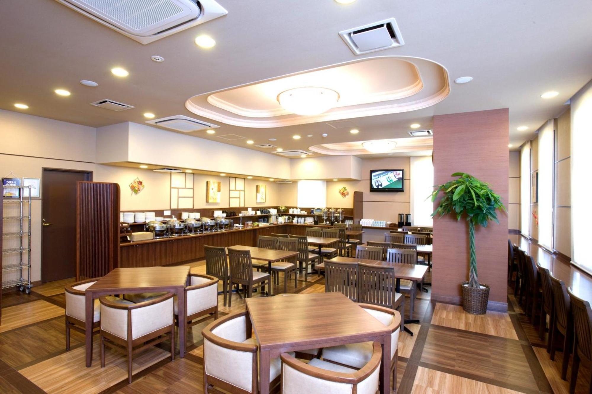 Hotel Route-Inn Nobeoka Ekimae Экстерьер фото