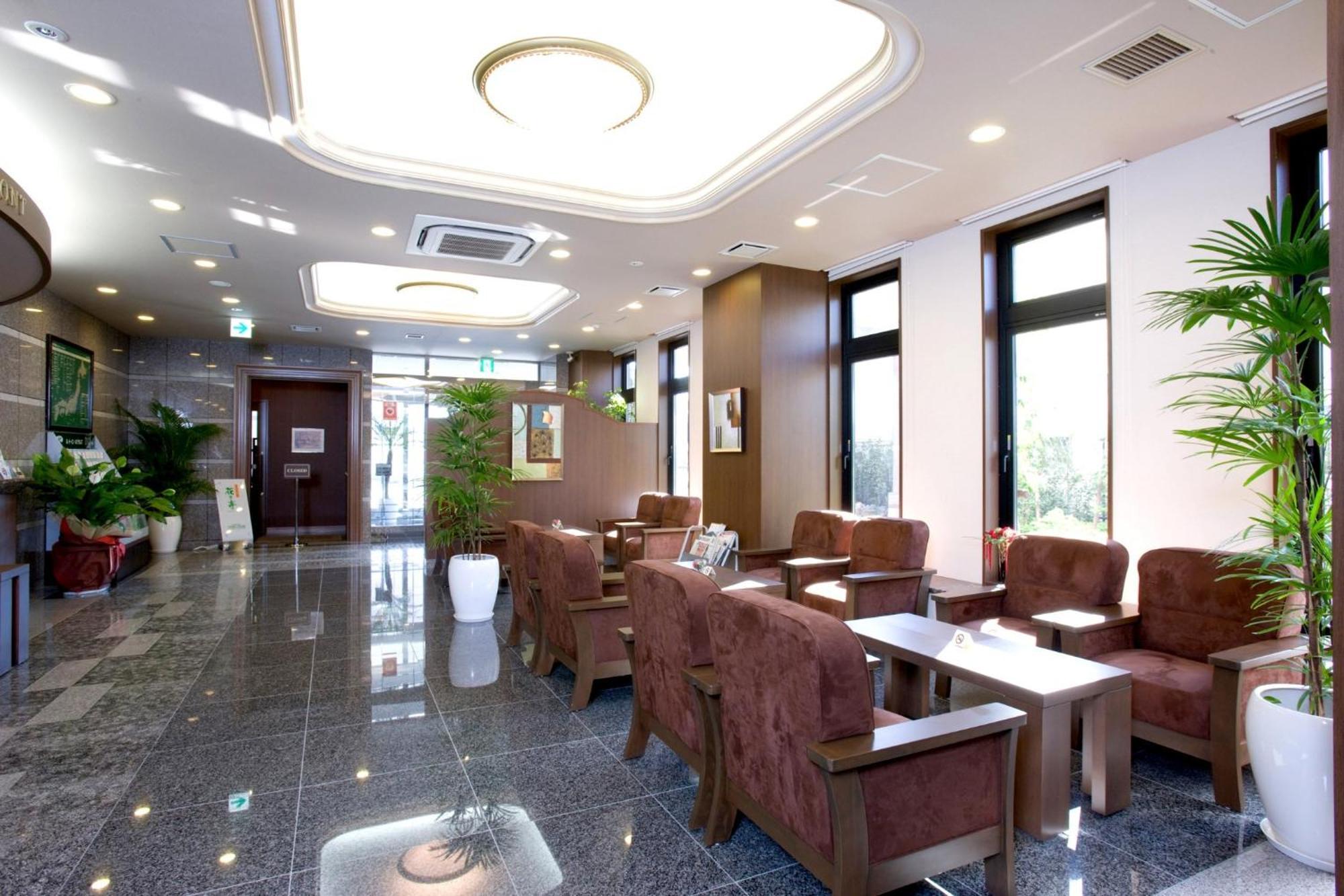 Hotel Route-Inn Nobeoka Ekimae Экстерьер фото